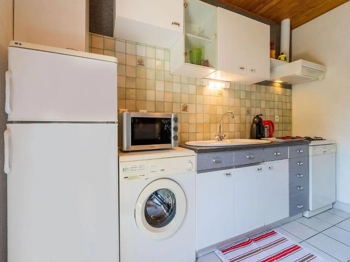 Pleasant Holiday Home With Private Pool 0*, Chambonas